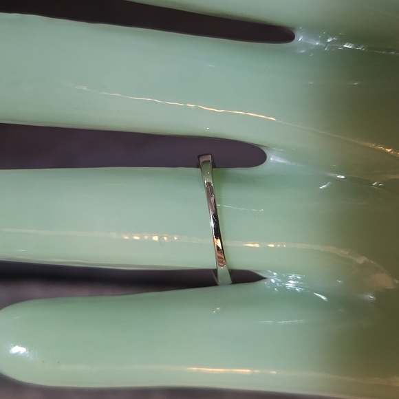 Antique Style Ring - Picture 5 of 5